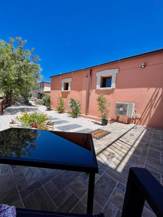 Quadrifoglio Affittacamere San Teodoro  Exterior foto