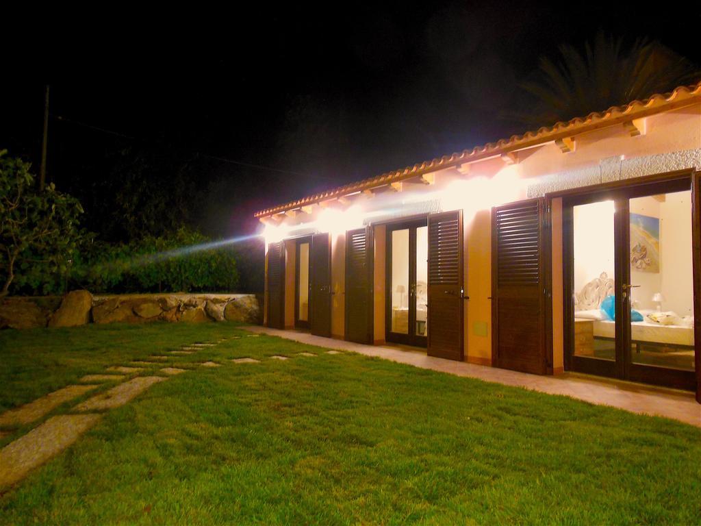 Quadrifoglio Affittacamere San Teodoro  Exterior foto
