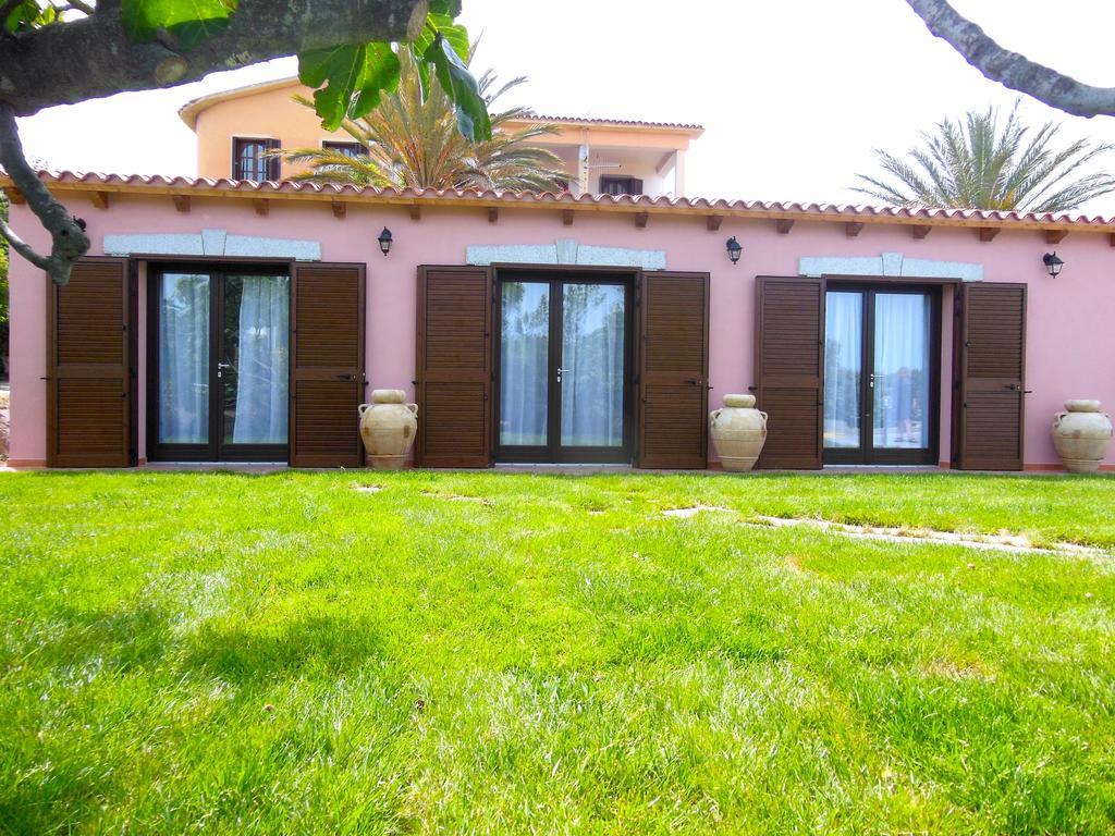 Quadrifoglio Affittacamere San Teodoro  Exterior foto